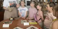 Ученики лагеря Волшебная страна посетили Борисовскую центральную библиотеку имени И.Х. Колодеева