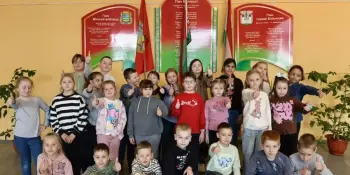 Открытие школьной лагерной смены "Волшебная страна"