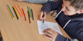 Вместе весело шагать