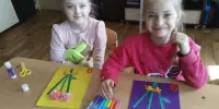 Гвоздика — цветок Победы: первоклассники погрузились в историю символов великого праздника