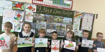 Сколько б лет не прошло - подвиг свято мы чтим...