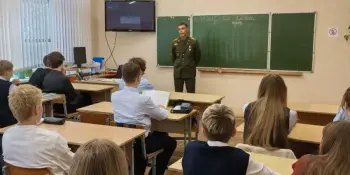 Профориентационная беседа с курсантом Военной Академии Республики Беларусь