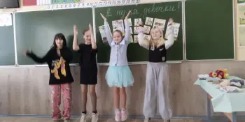 Конкурс "А ну-ка, девочки!"